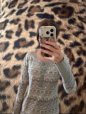 Vintage Y2K Gray & White Geometric Pattern Long Sleeve Shirt